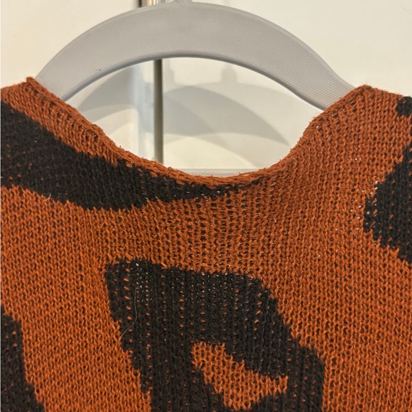 Leopard Pattern Long Cardigan. Size XL - Picture 5 of 6